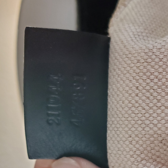 Authentic  Gucci Bag - Picture 4 of 8